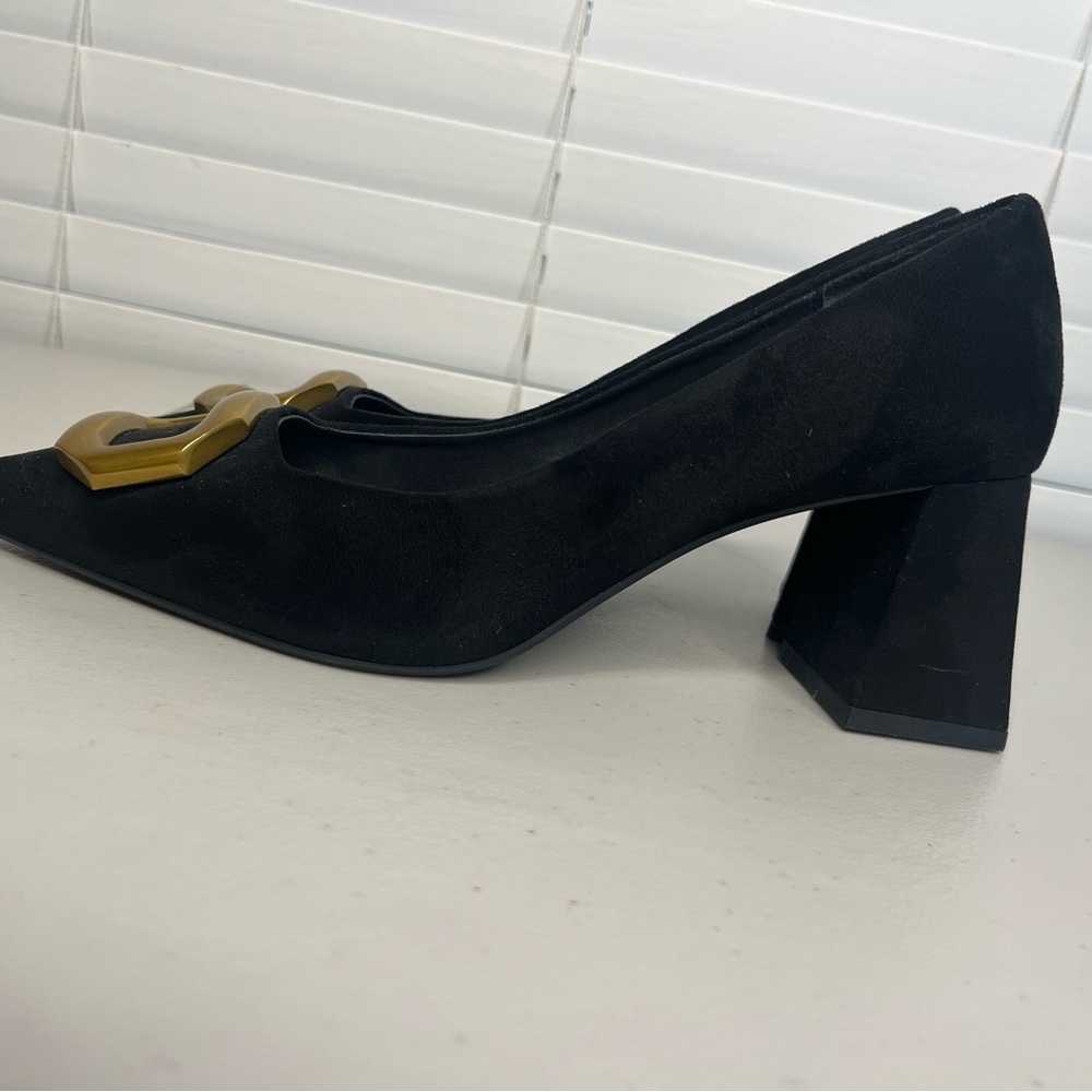 Zara Black Suede Pointed Toe Heels with Gold Buckle - Picture 6 of 12